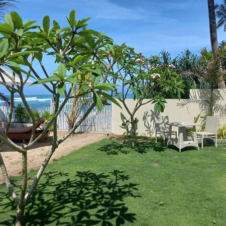 Lihinya Beach Villa Ahangama Extérieur photo